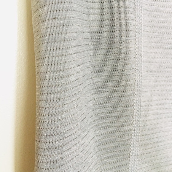 2/$12! Lululemon RARE Runner Up Tee Rushced Back - Picture 5 of 16